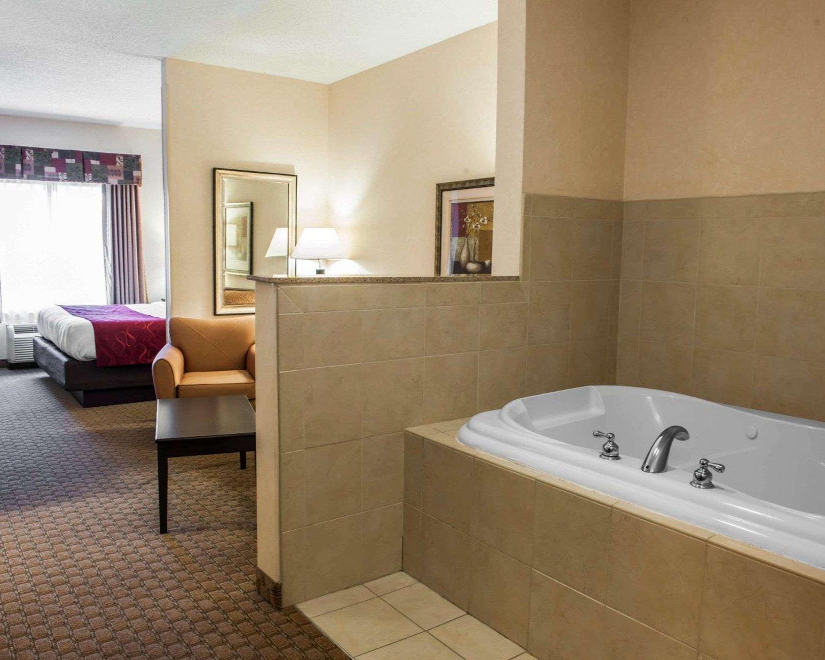 Comfort Suites Southport Ngoại thất bức ảnh